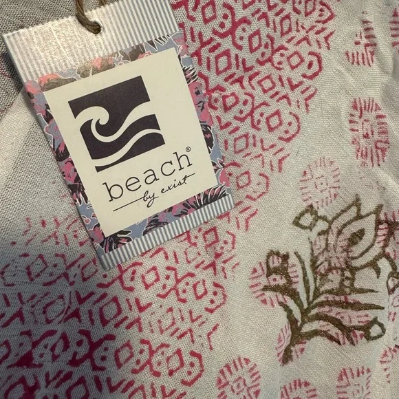 Floral Pink and White Beach cover up - Picture 5 of 5